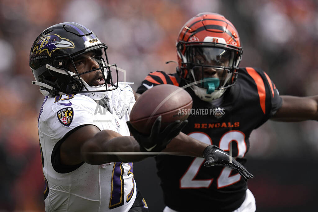 Lamar Jackson, Ravens hold on to beat Cincinnati 27-24. Bengals 0